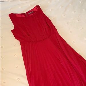 Deep pink accordion maxi